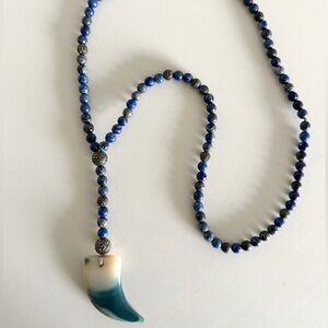 NWOT Long Lapis Beaded Necklace with Turquoise Horn Pendant: 36”L